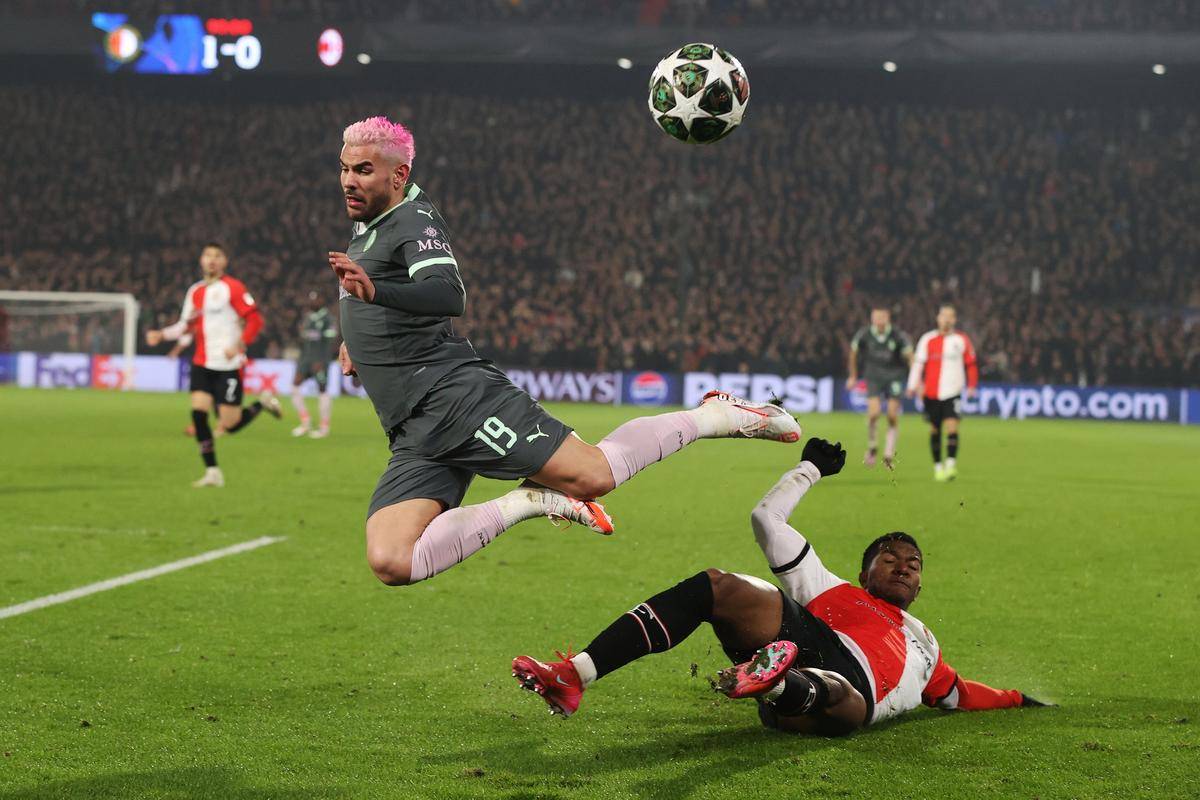 今晚荷甲焦点战,阿森纳迎来里程碑,压力陡增,数据趋势出现新变化 今晚荷甲焦点战,阿森纳迎来里程碑,压力陡增,数据趋势出现新变化