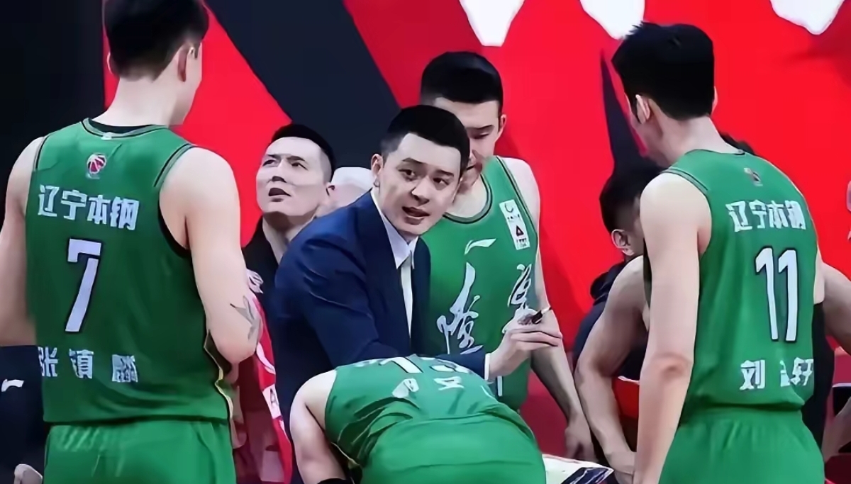 包含赛地聚焦——CBA季后赛集结日热度飙升;夏洛特黄蜂遗憾出局;气氛紧张;资深球员宣示担当的词条 包含赛地聚焦——CBA季后赛集结日热度飙升;夏洛特黄蜂遗憾出局;气氛紧张;资深球员宣示担当的词条