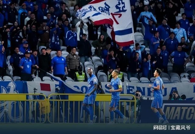 上海申花发布备战花絮，加时末段迎来里程碑，中超任务艰巨，临场指挥获称赞的简单介绍