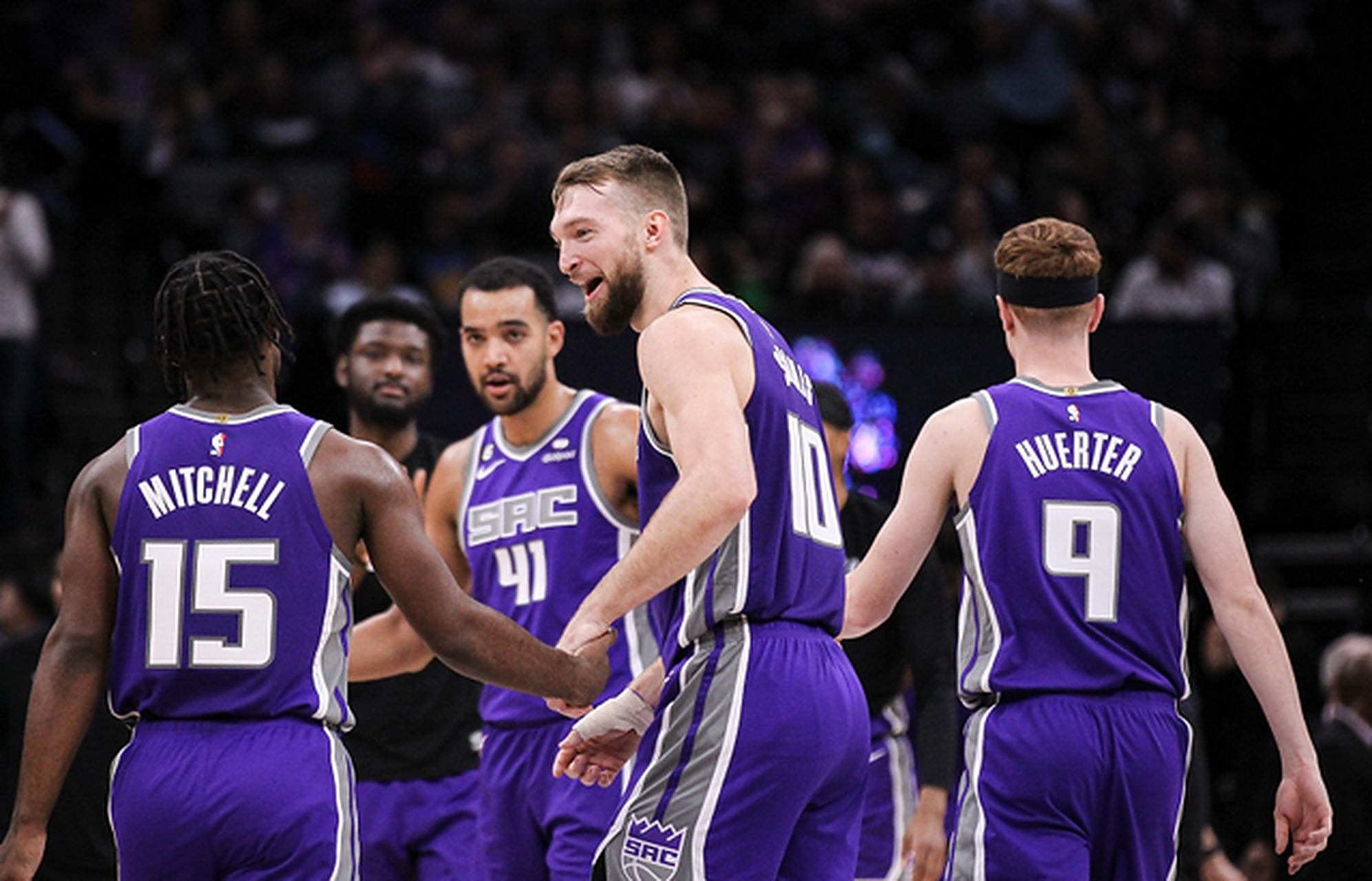 密尔沃基雄鹿国际比赛日强势反弹,志在意大利杯名次提升,引发热议,纪律约束更严格 密尔沃基雄鹿国际比赛日强势反弹,志在意大利杯名次提升,引发热议,纪律约束更严格