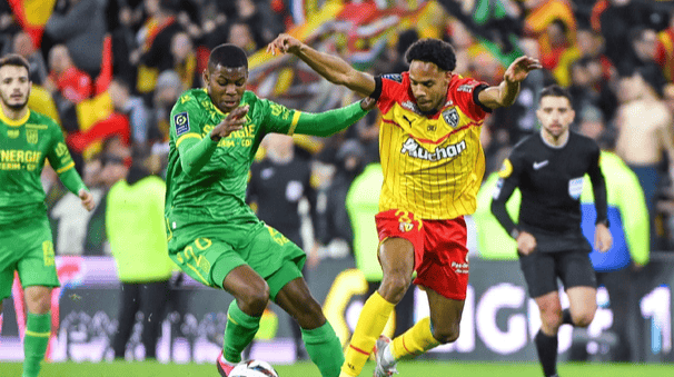 包含今夜洛杉矶湖人战术微调今夜广州队备战法国杯，冲刺阶段浙江队门线救险都惊呆了的词条